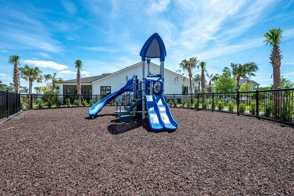 For Rent: $1,523 (1 beds, 1 baths, 704 Square Feet)