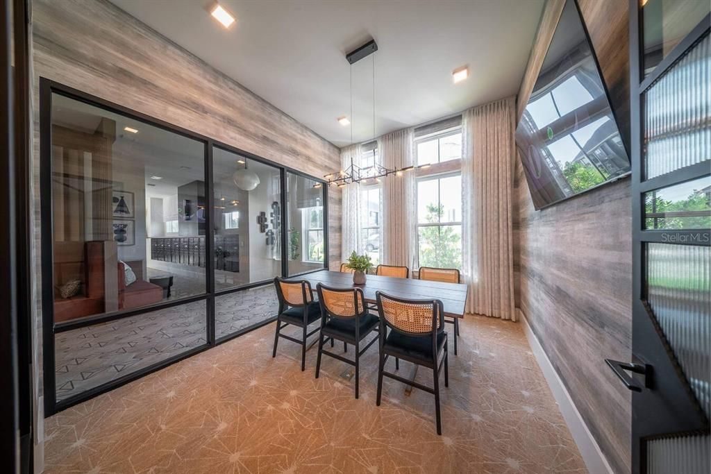 For Rent: $1,523 (1 beds, 1 baths, 704 Square Feet)