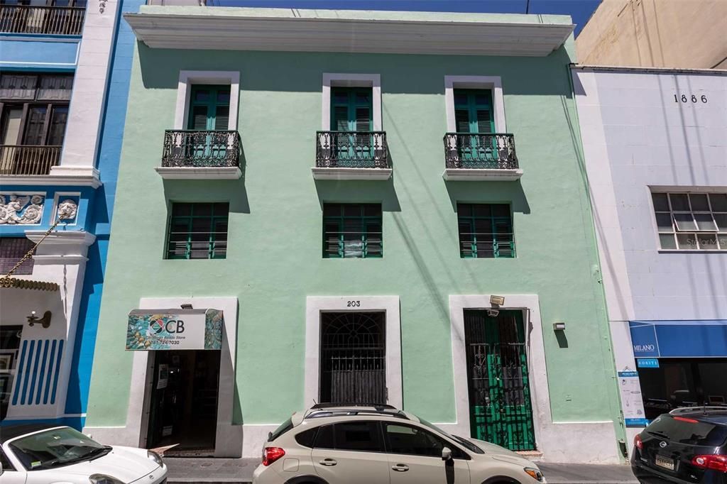 Recently Rented: $5,000 (2 beds, 2 baths, 1491 Square Feet)