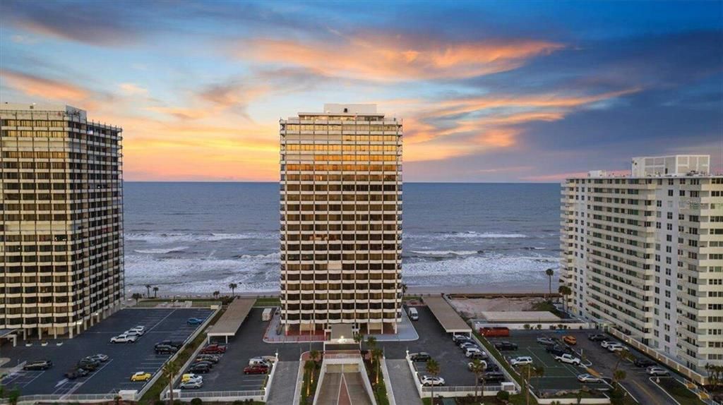 Recently Sold: $495,000 (2 beds, 2 baths, 1275 Square Feet)