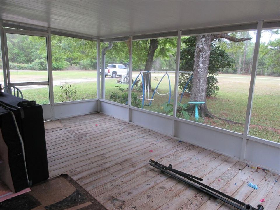 For Sale: $199,000 (3 beds, 2 baths, 1512 Square Feet)