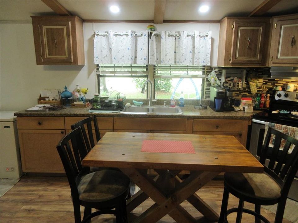 For Sale: $199,000 (3 beds, 2 baths, 1512 Square Feet)