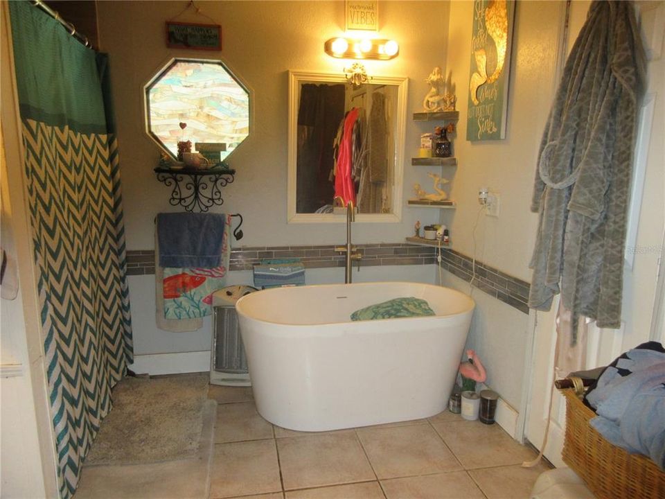 For Sale: $199,000 (3 beds, 2 baths, 1512 Square Feet)