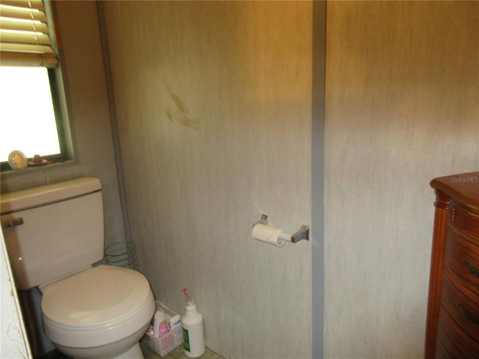 For Sale: $199,000 (3 beds, 2 baths, 1512 Square Feet)