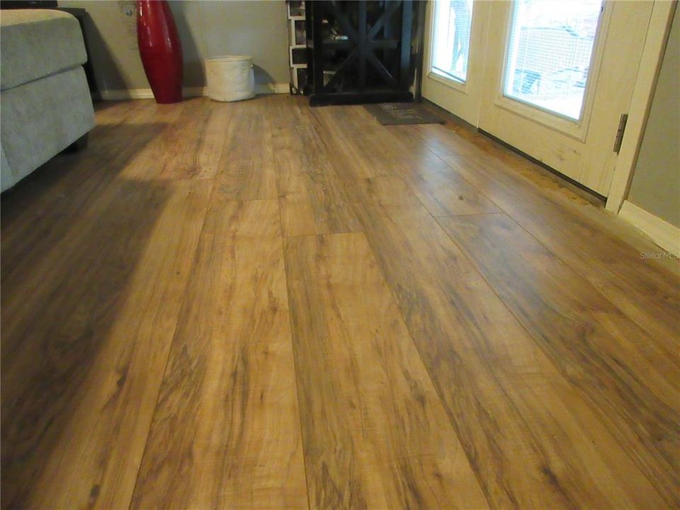 For Sale: $199,000 (3 beds, 2 baths, 1512 Square Feet)