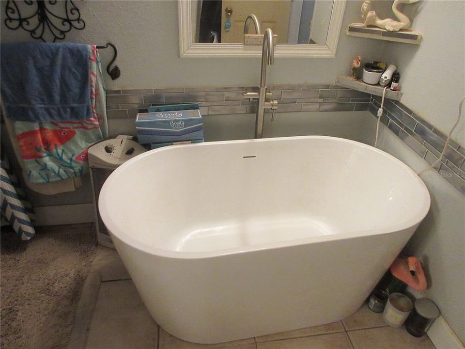 For Sale: $199,000 (3 beds, 2 baths, 1512 Square Feet)