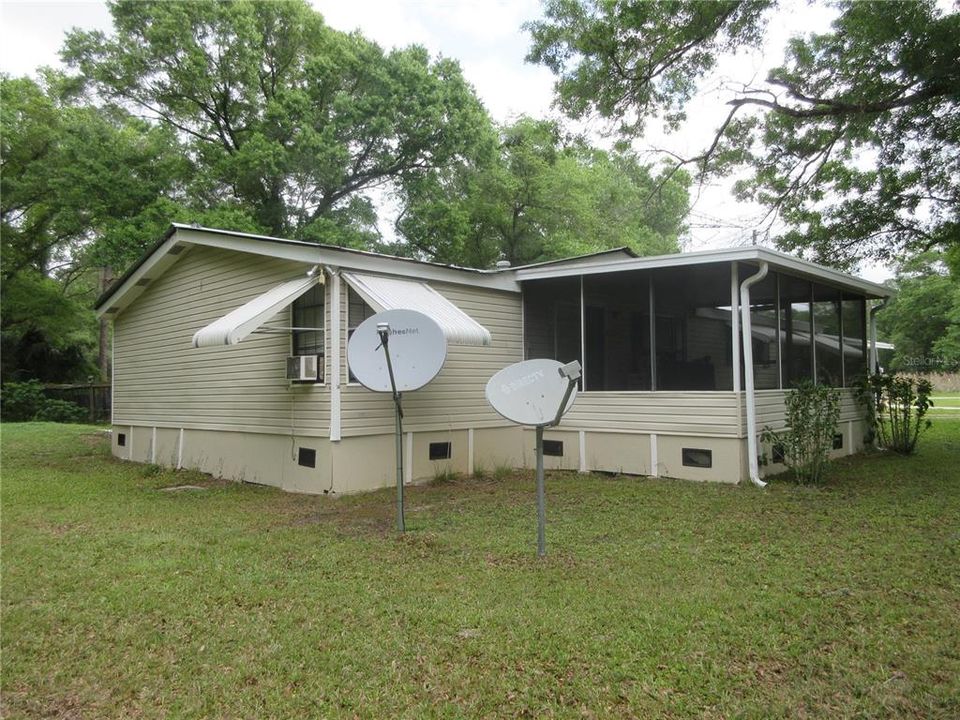 For Sale: $199,000 (3 beds, 2 baths, 1512 Square Feet)