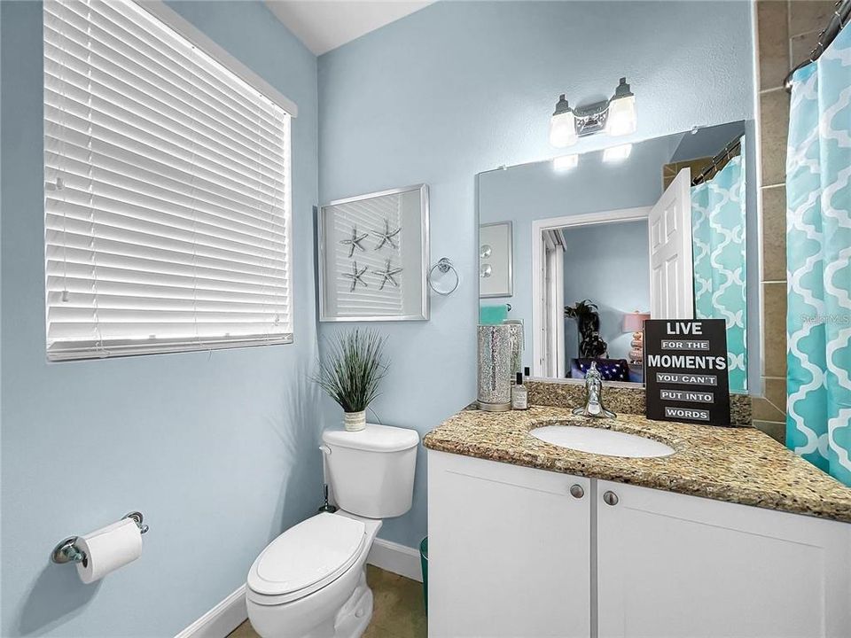 На продажу: $400,000 (2 спален, 2 ванн, 1258 Квадратных фут)