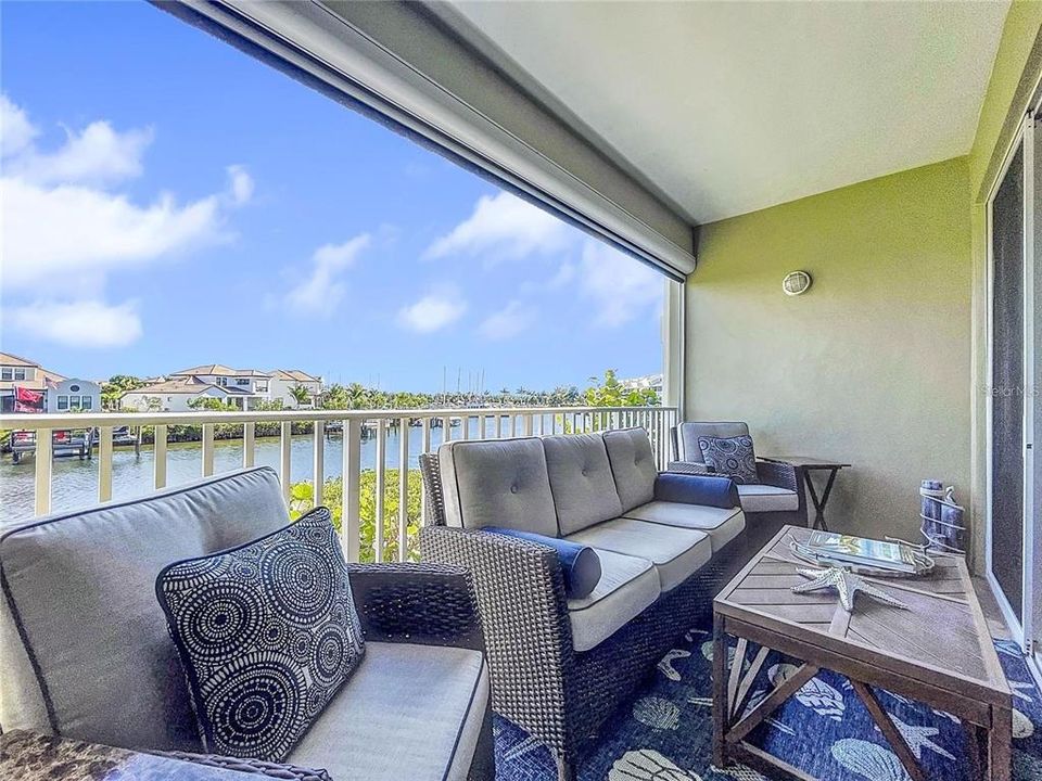 На продажу: $400,000 (2 спален, 2 ванн, 1258 Квадратных фут)