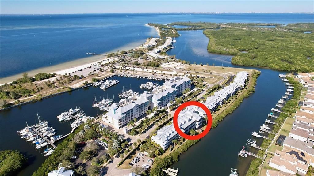 На продажу: $400,000 (2 спален, 2 ванн, 1258 Квадратных фут)