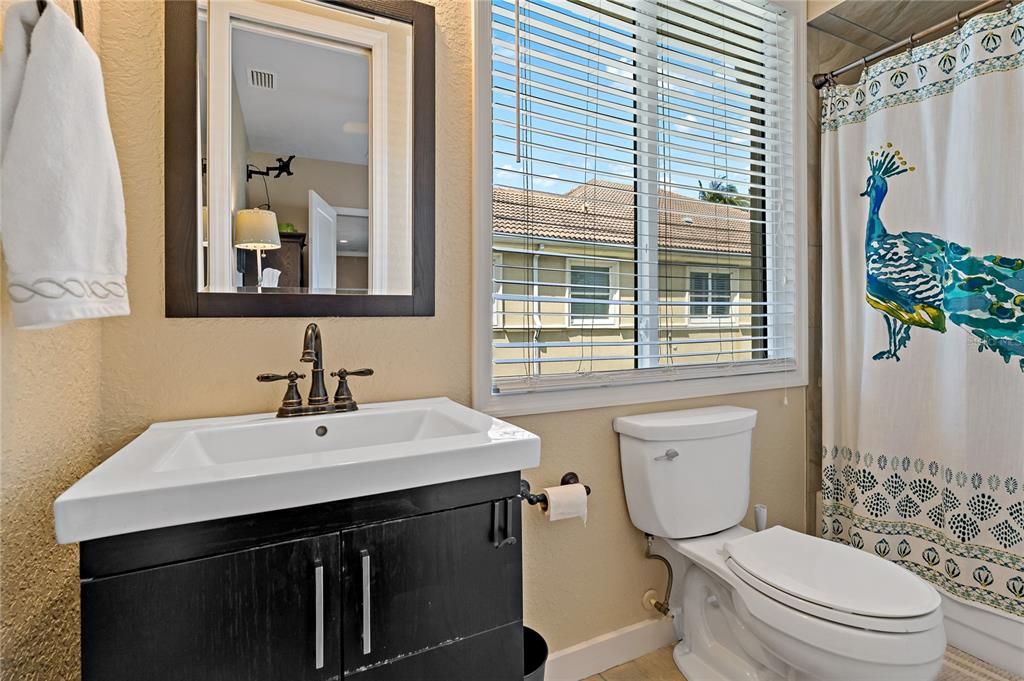 En Renta: $4,700 (2 camas, 2 baños, 1421 Pies cuadrados)