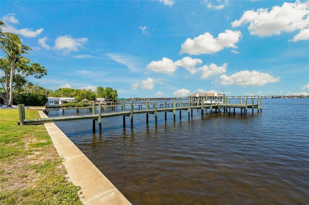 En Renta: $4,700 (2 camas, 2 baños, 1421 Pies cuadrados)