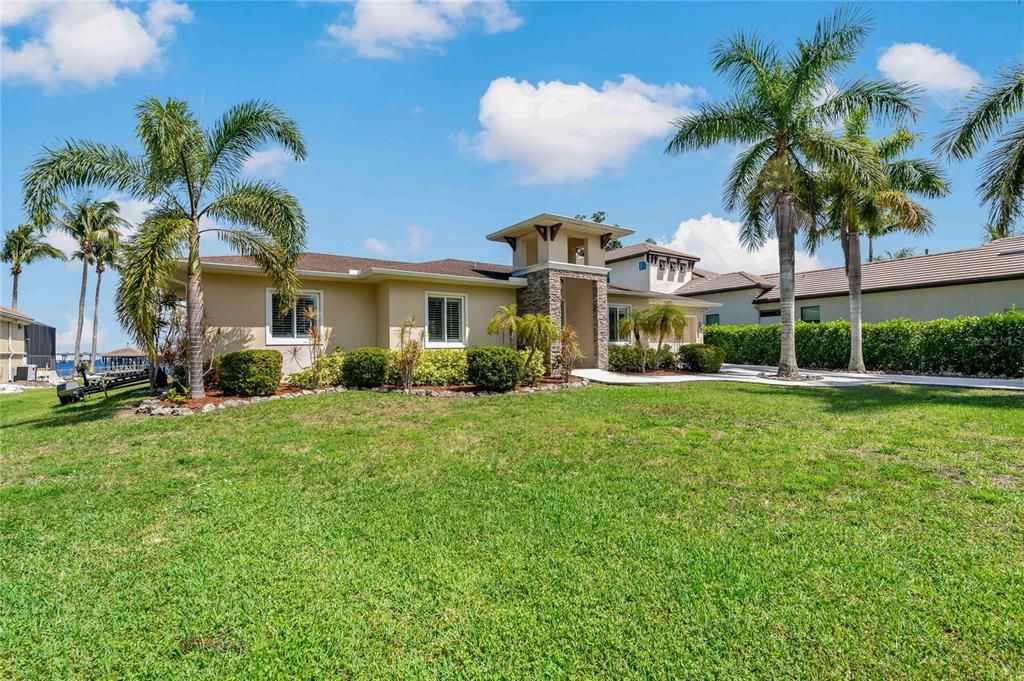 En Renta: $4,700 (2 camas, 2 baños, 1421 Pies cuadrados)