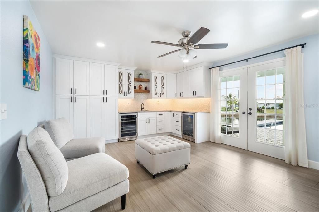 Activo con contrato: $999,900 (4 camas, 3 baños, 2872 Pies cuadrados)