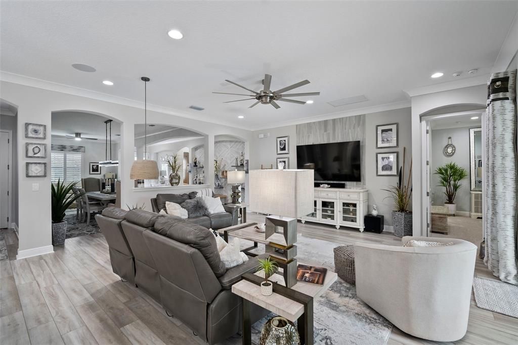 Active With Contract: $815,000 (5 beds, 3 baths, 3005 Square Feet)