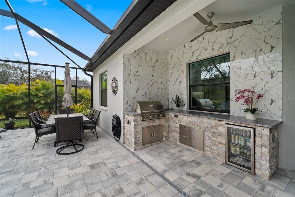 Active With Contract: $815,000 (5 beds, 3 baths, 3005 Square Feet)