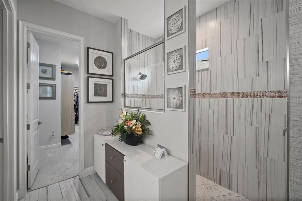 Active With Contract: $815,000 (5 beds, 3 baths, 3005 Square Feet)