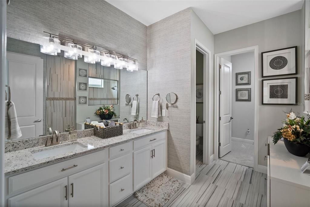 Active With Contract: $815,000 (5 beds, 3 baths, 3005 Square Feet)