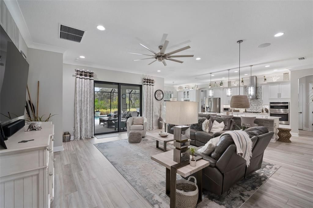 Active With Contract: $815,000 (5 beds, 3 baths, 3005 Square Feet)