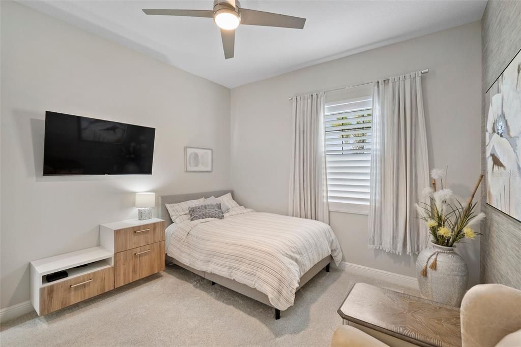 Active With Contract: $815,000 (5 beds, 3 baths, 3005 Square Feet)