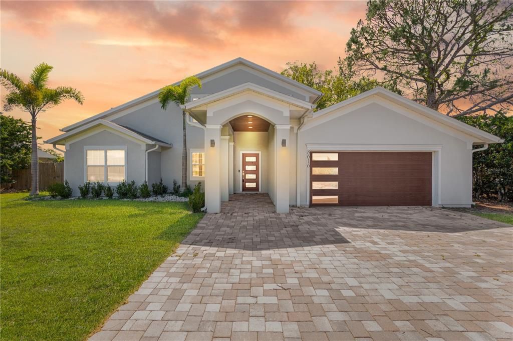 Recently Sold: $1,199,900 (4 beds, 2 baths, 2258 Square Feet)