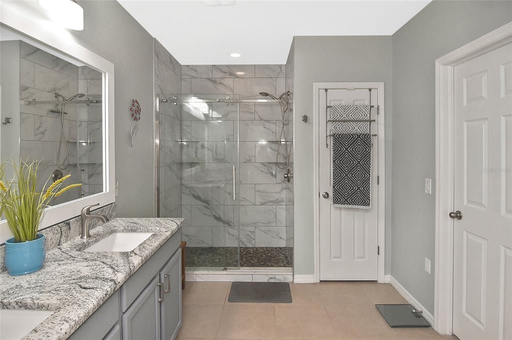 合同活跃: $415,000 (3 贝兹, 2 浴室, 1758 平方英尺)