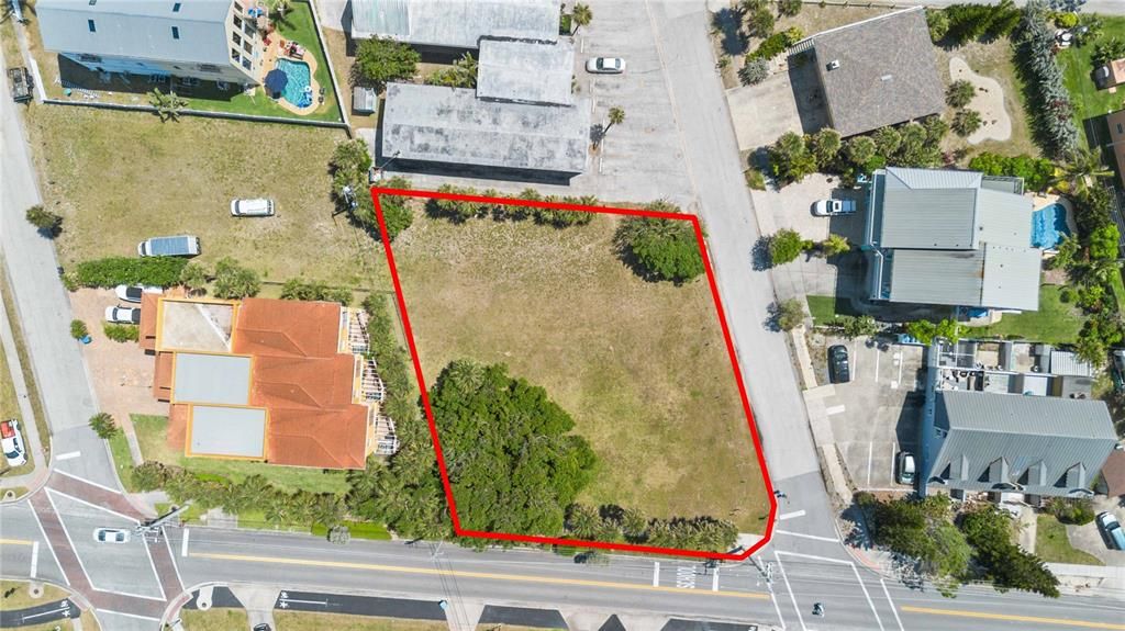 待售: $1,575,000 (0.43 acres)