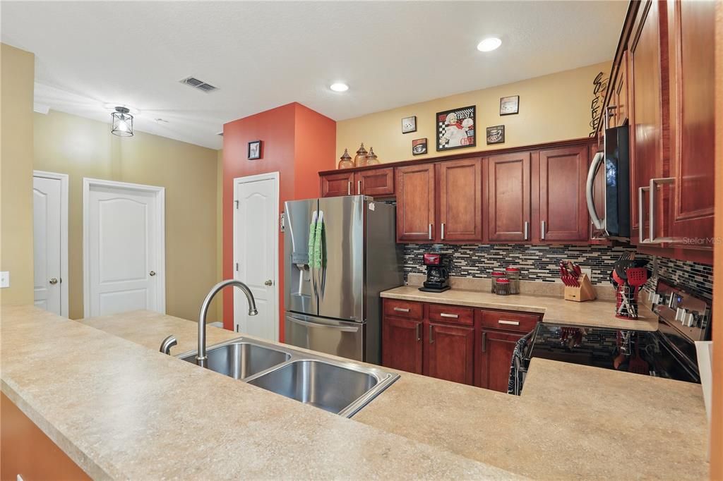 待售: $290,500 (3 贝兹, 2 浴室, 1855 平方英尺)