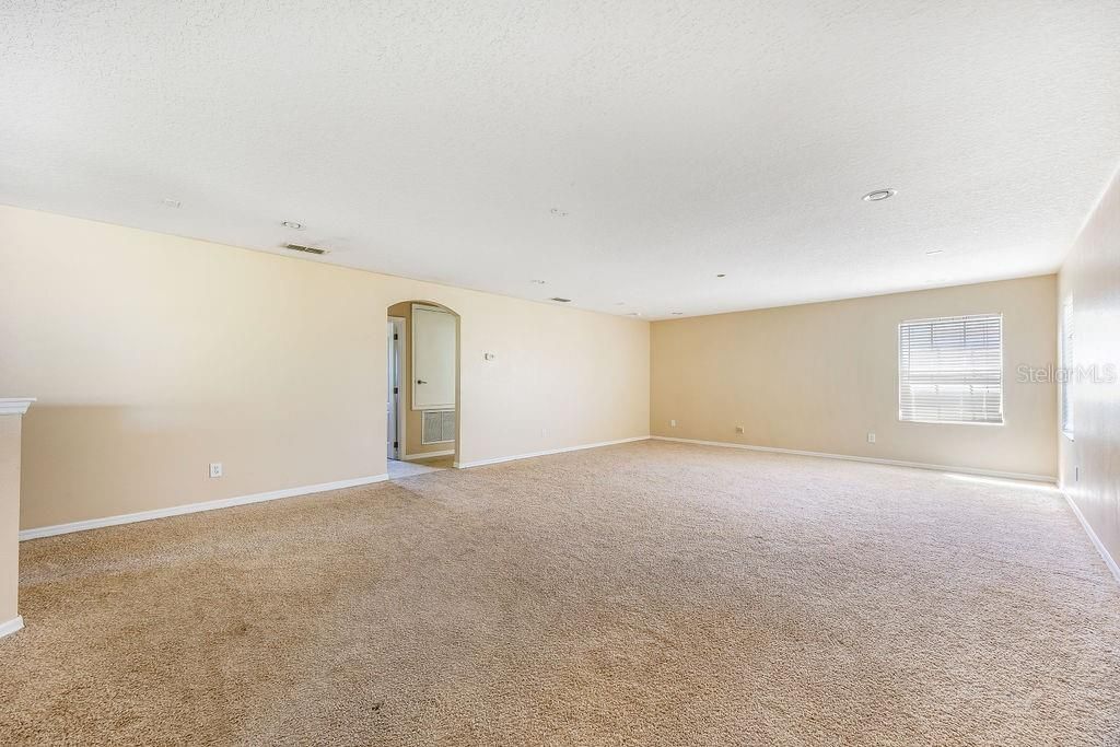 待售: $570,000 (4 贝兹, 3 浴室, 3499 平方英尺)