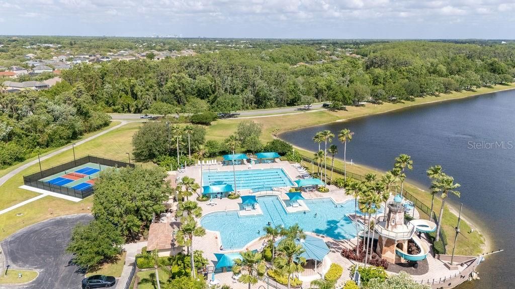 待售: $570,000 (4 贝兹, 3 浴室, 3499 平方英尺)