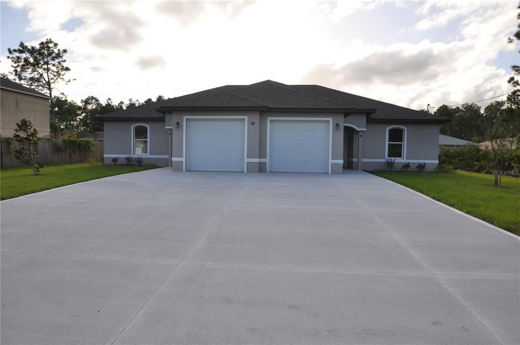 Recently Rented: $1,700 (3 beds, 2 baths, 2376 Square Feet)