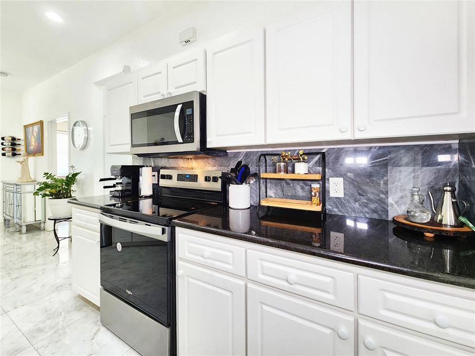 For Sale: $540,000 (4 beds, 3 baths, 2406 Square Feet)