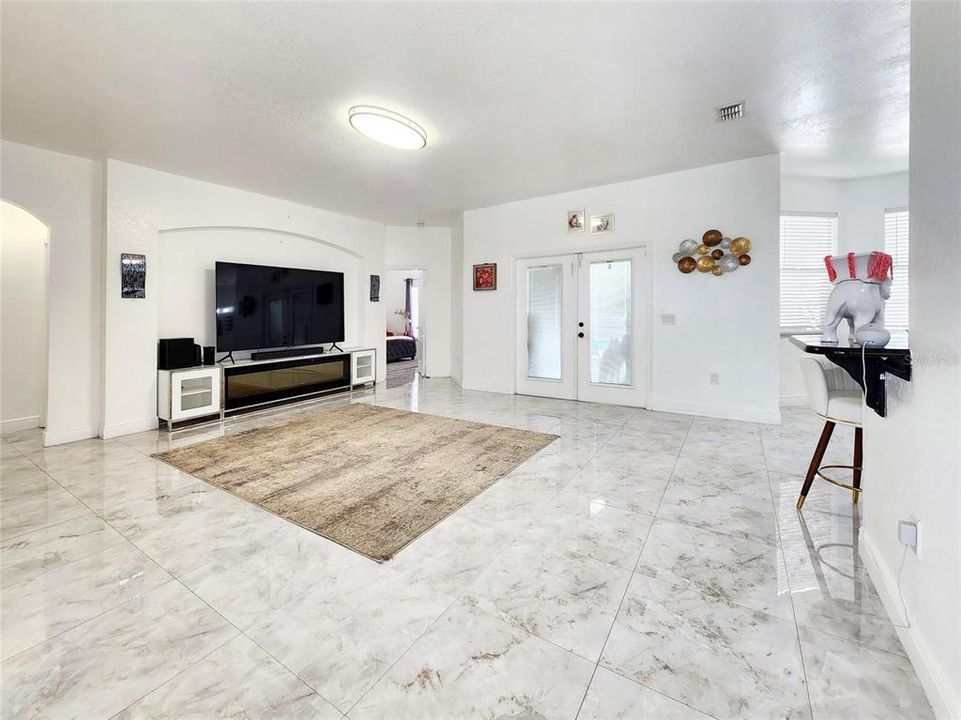 For Sale: $540,000 (4 beds, 3 baths, 2406 Square Feet)