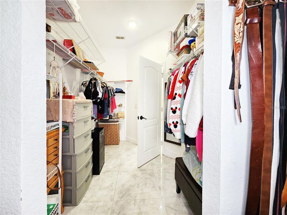 For Sale: $540,000 (4 beds, 3 baths, 2406 Square Feet)