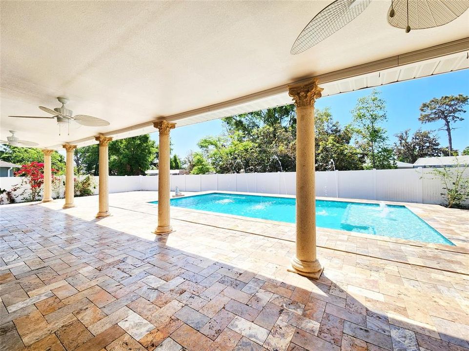 For Sale: $540,000 (4 beds, 3 baths, 2406 Square Feet)