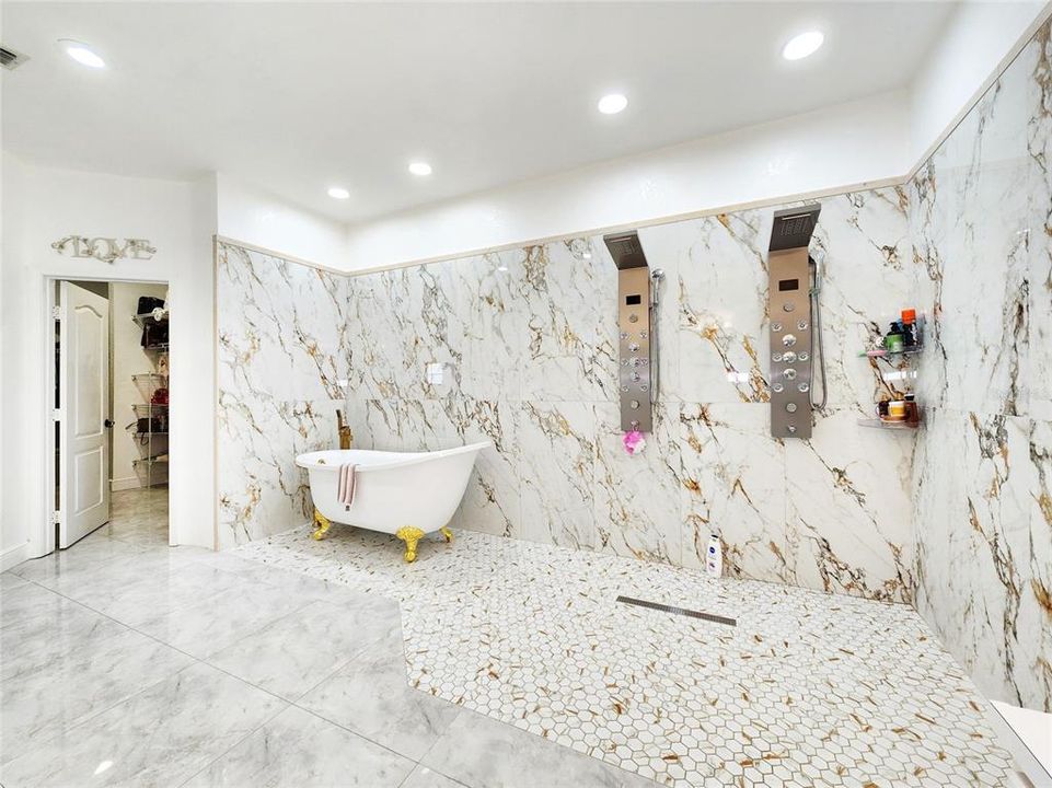 For Sale: $540,000 (4 beds, 3 baths, 2406 Square Feet)