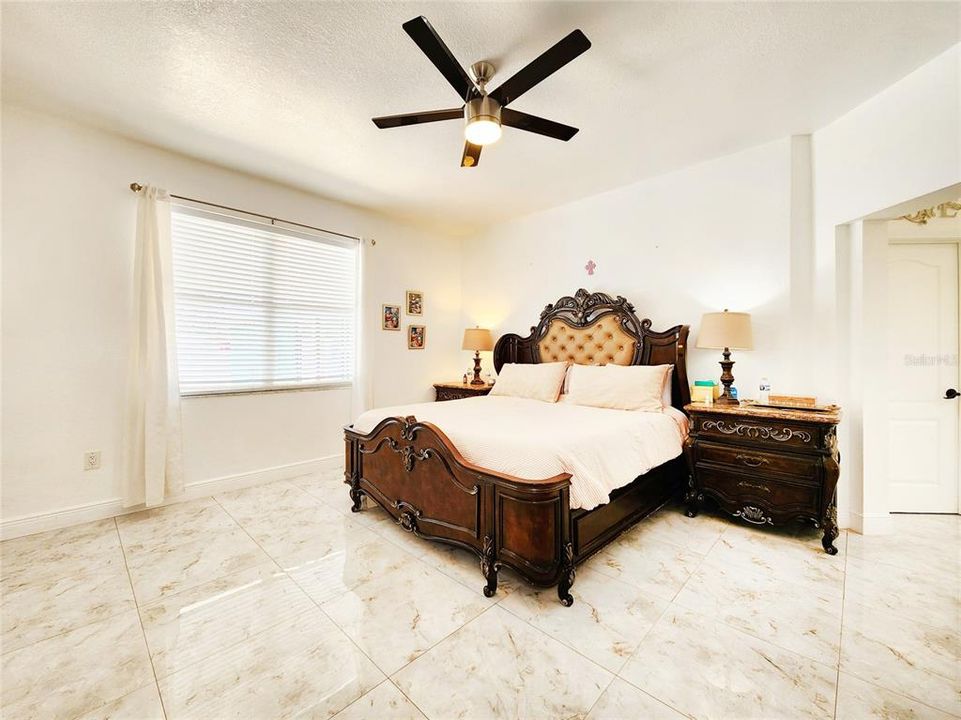 For Sale: $540,000 (4 beds, 3 baths, 2406 Square Feet)