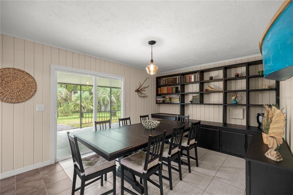 For Sale: $549,000 (4 beds, 3 baths, 2705 Square Feet)