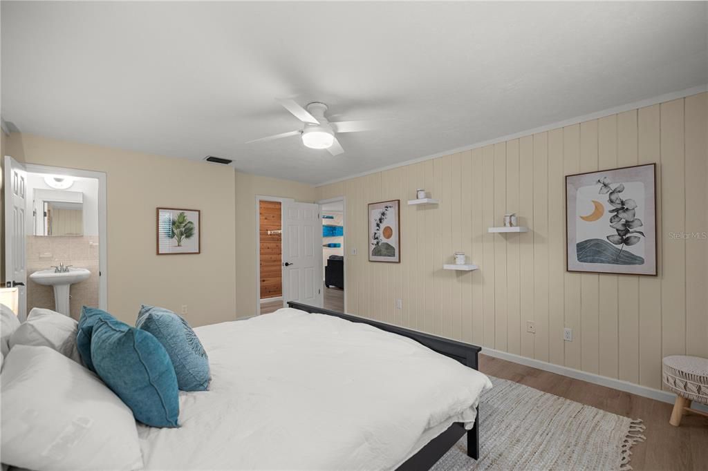 For Sale: $549,000 (4 beds, 3 baths, 2705 Square Feet)