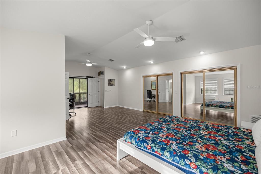 For Sale: $549,000 (4 beds, 3 baths, 2705 Square Feet)