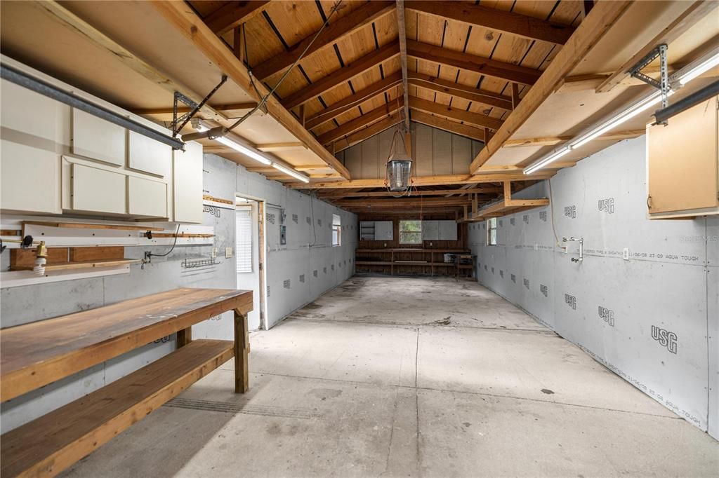 For Sale: $549,000 (4 beds, 3 baths, 2705 Square Feet)