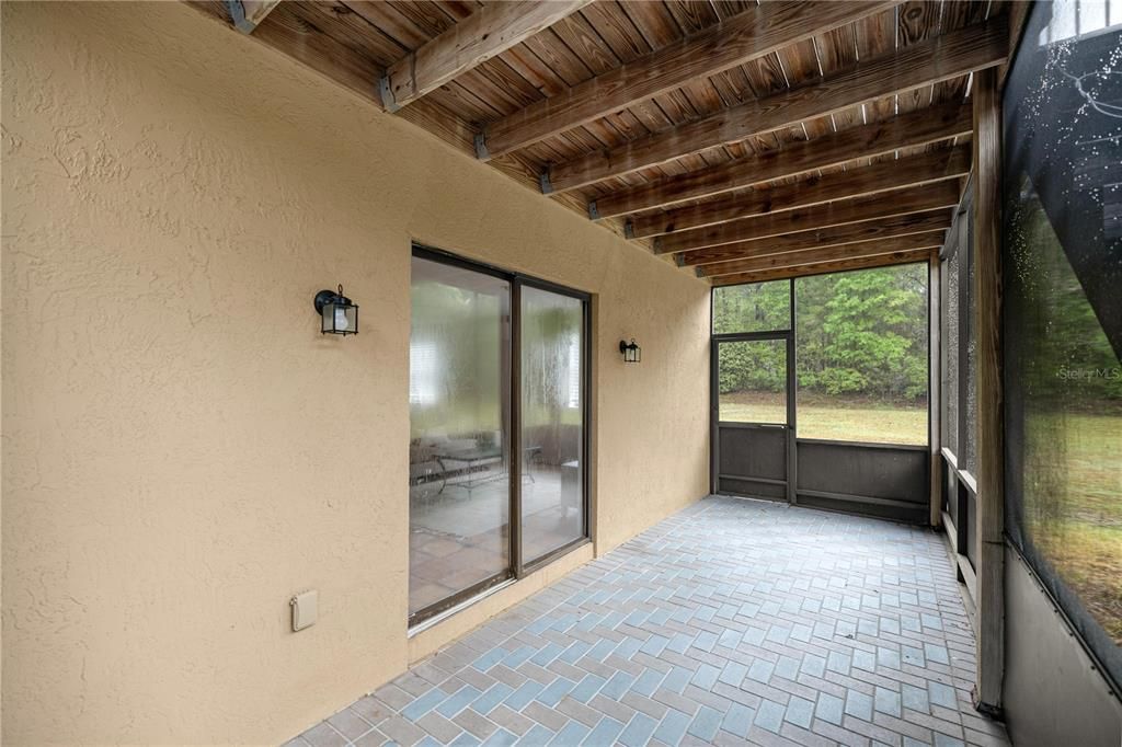 For Sale: $549,000 (4 beds, 3 baths, 2705 Square Feet)