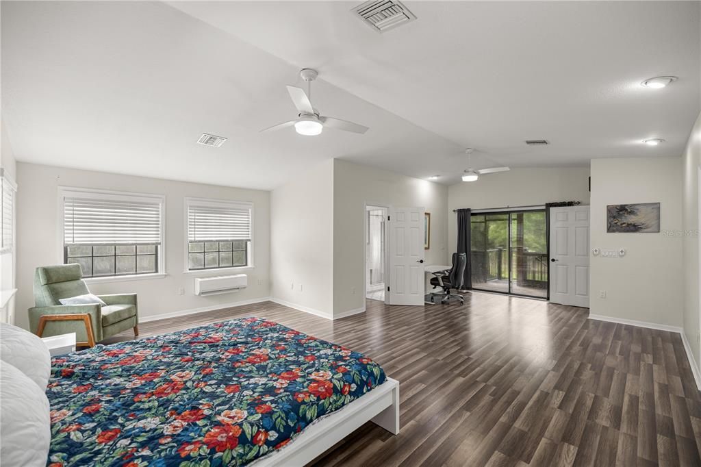 For Sale: $549,000 (4 beds, 3 baths, 2705 Square Feet)