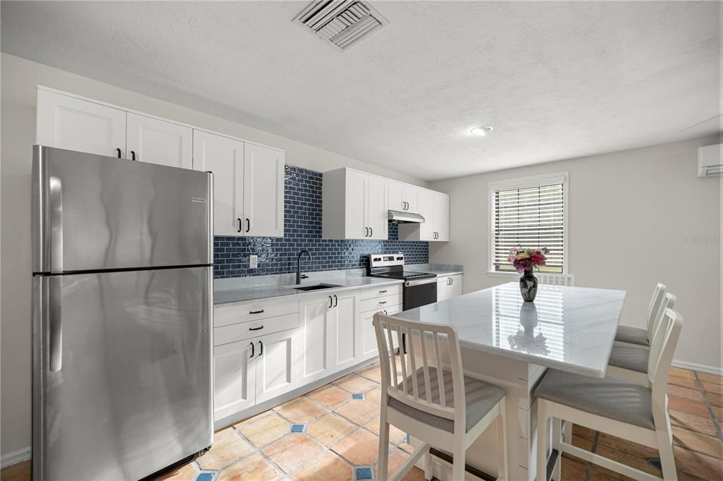 For Sale: $549,000 (4 beds, 3 baths, 2705 Square Feet)