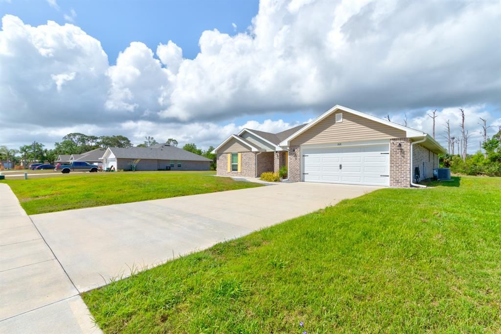 En Venta: $430,000 (4 camas, 3 baños, 2117 Pies cuadrados)