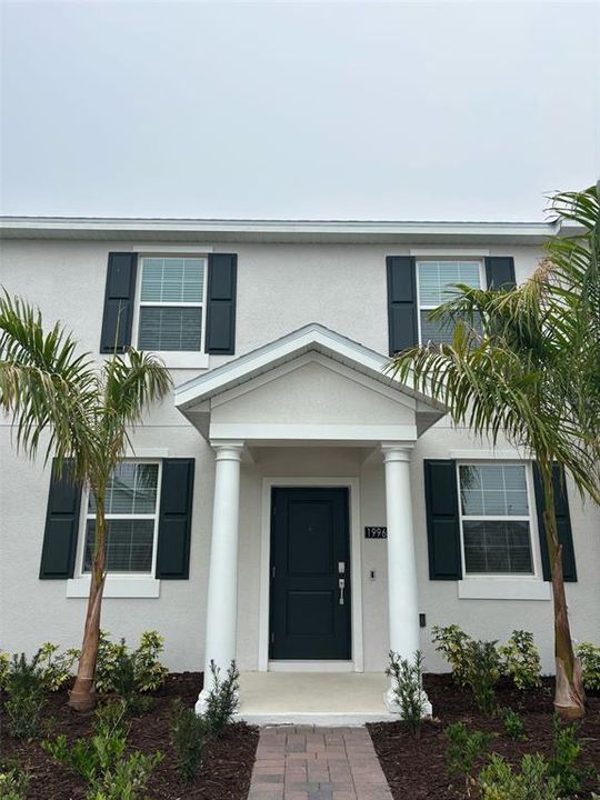 Active With Contract: $2,400 (3 beds, 2 baths, 1615 Square Feet)