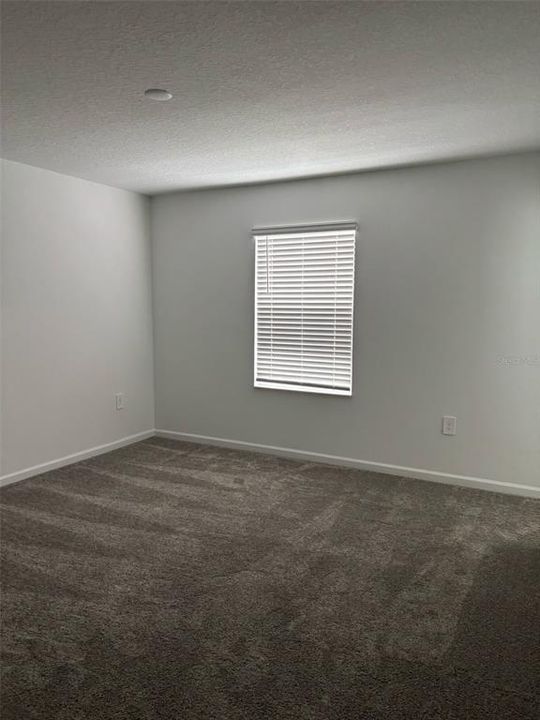 Active With Contract: $2,400 (3 beds, 2 baths, 1615 Square Feet)