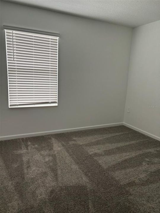 Active With Contract: $2,400 (3 beds, 2 baths, 1615 Square Feet)