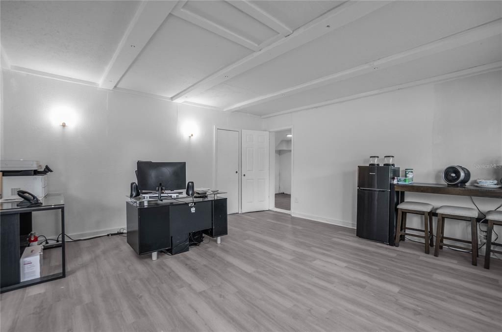 待售: $375,000 (0 贝兹, 0 浴室, 4010 平方英尺)