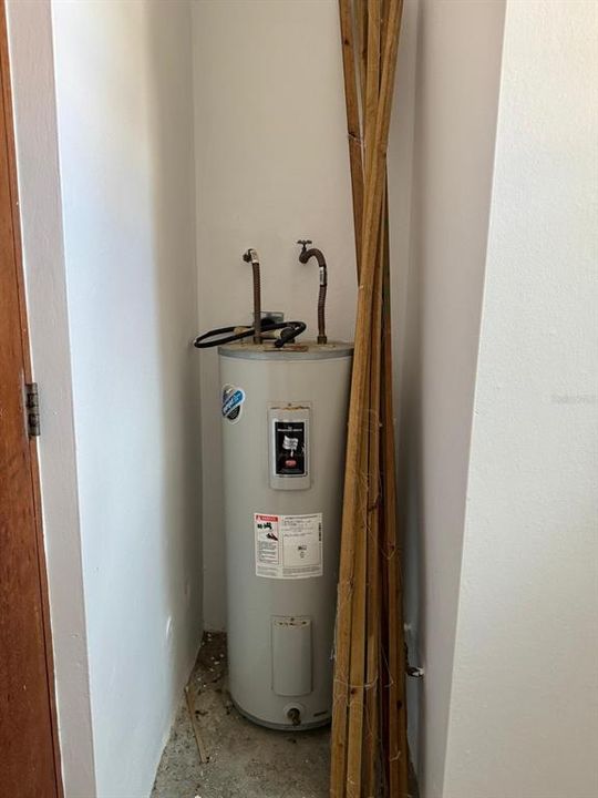 На продажу: $325,000 (3 спален, 2 ванн, 1861 Квадратных фут)